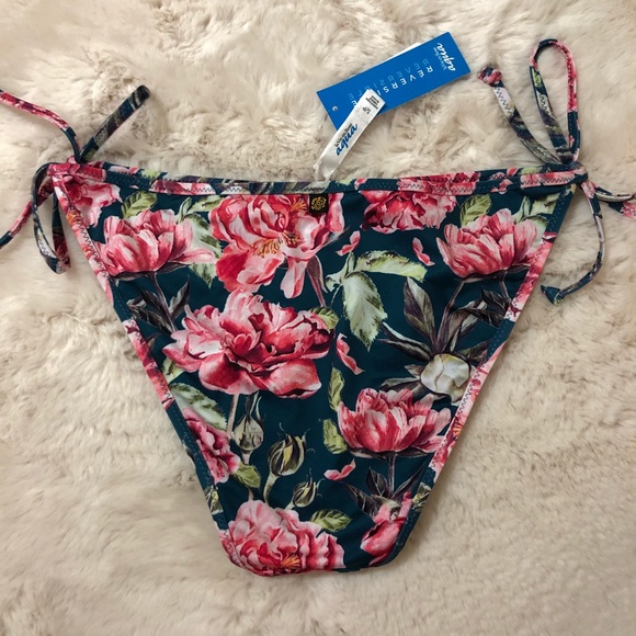 La Vie En Rose Floral Swimsuit - Picture 6 of 6